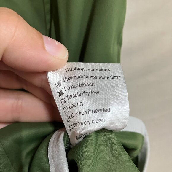 TBY Travels Together With You Men's S Olive Green Outdoor Vest Jacket Waterproof - Picture 4 of 10